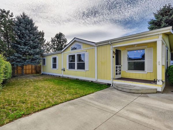 826 NE Shoshone Drive, Redmond, OR 97756
