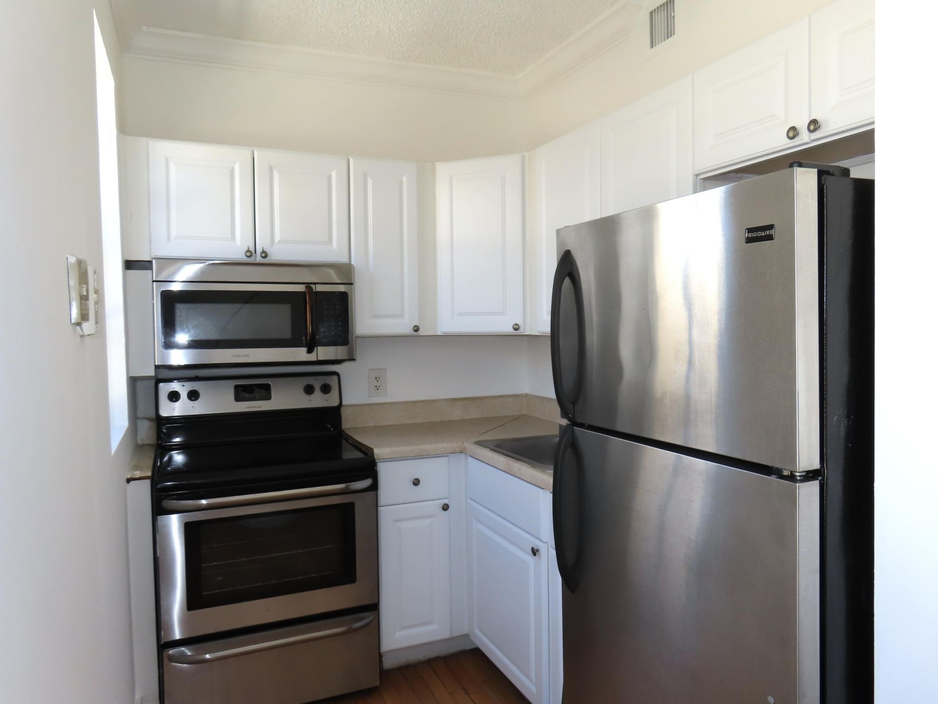 605 Euclid Avenue, Unit 202, Miami Beach, FL 33139 Photo