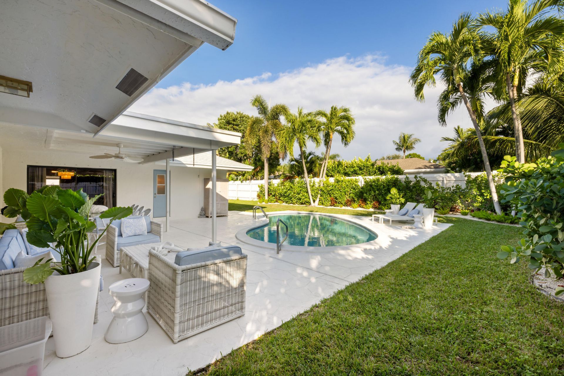 2512 SW 5th Street, Boynton Beach, FL 33435 Photo