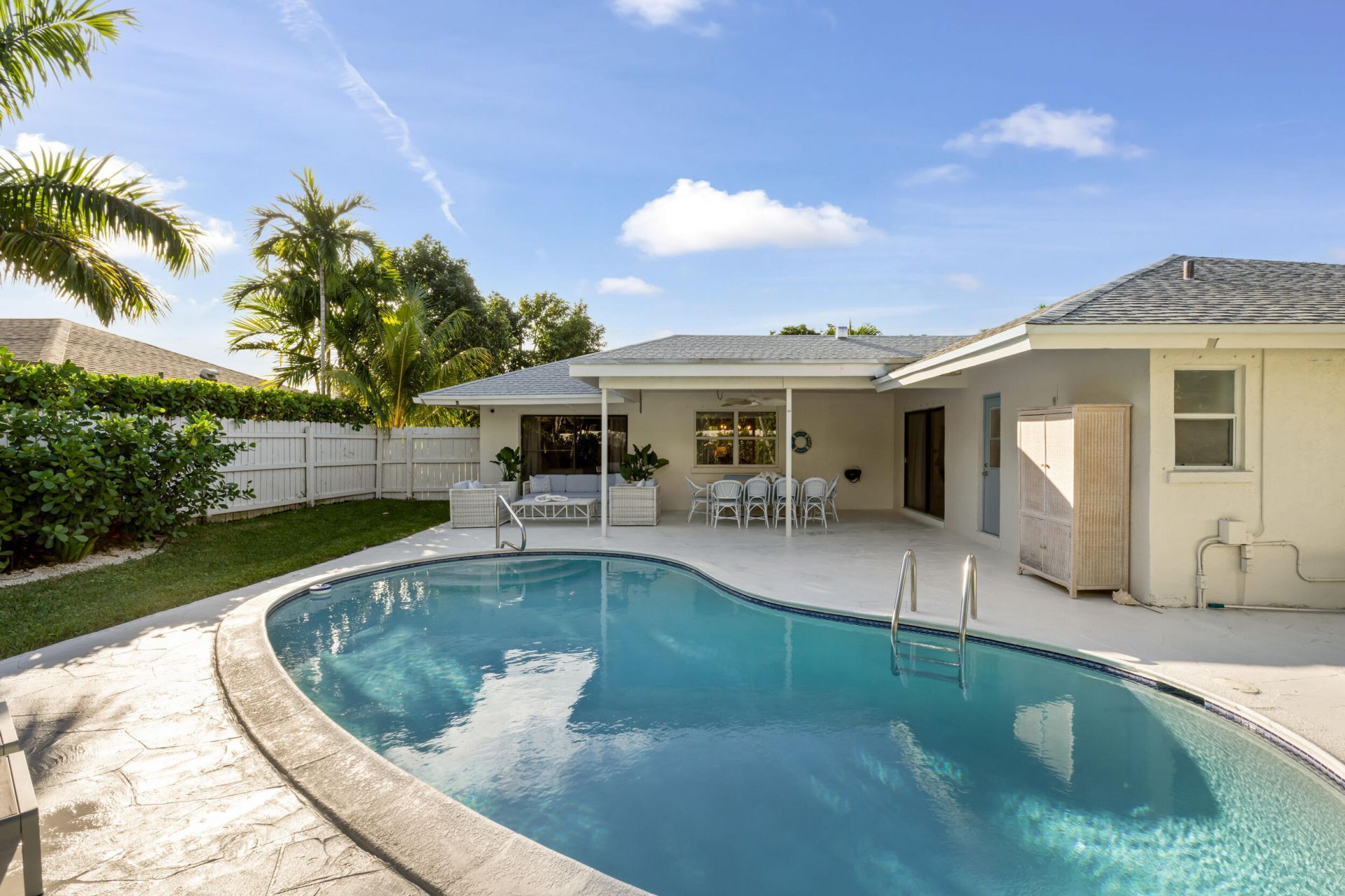 2512 SW 5th Street, Boynton Beach, FL 33435 Photo