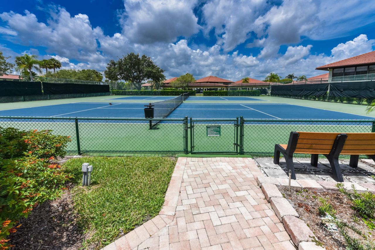 390 SW South River Drive, Unit 202, Stuart, FL 34997 Photo