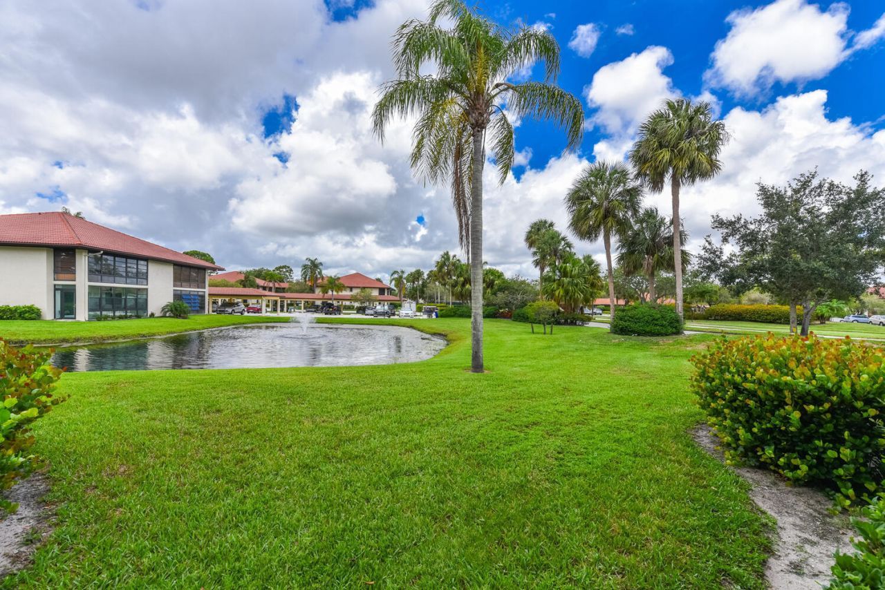 390 SW South River Drive, Unit 202, Stuart, FL 34997 Photo