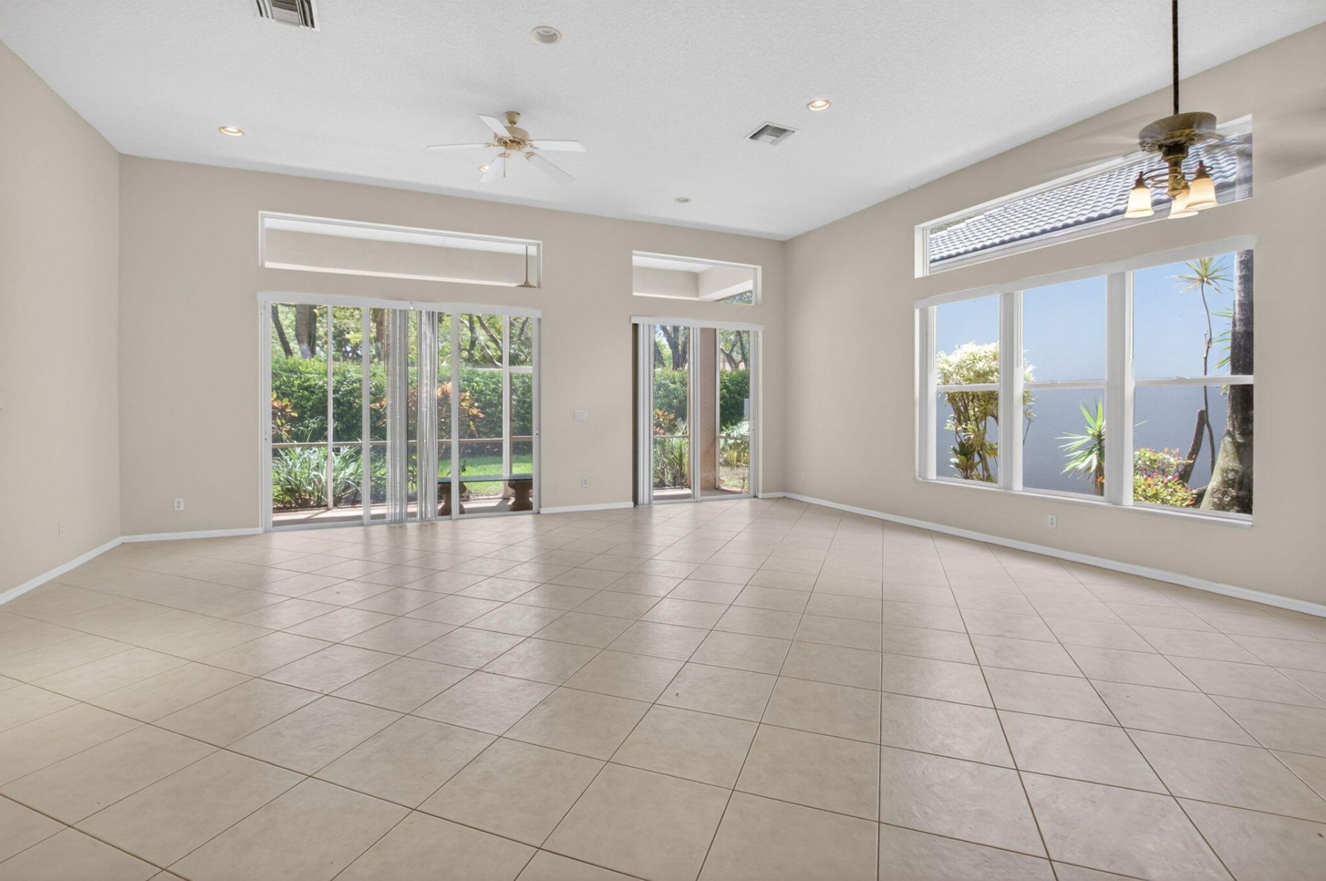 10060 Armani Drive, Boynton Beach, FL 33437 Photo