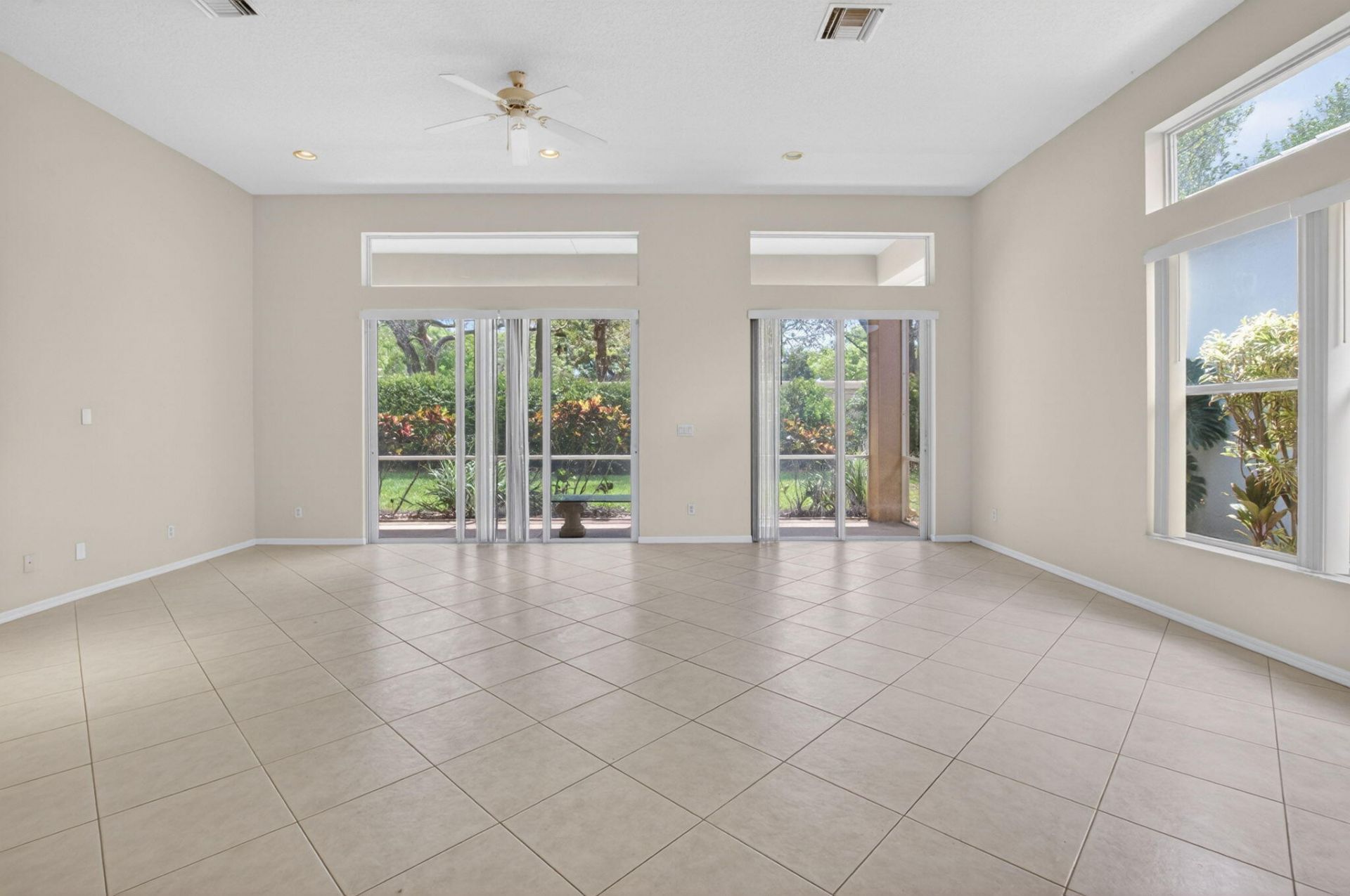10060 Armani Drive, Boynton Beach, FL 33437 Photo