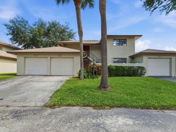 1769 NE 40th Place, Unit 506, Pompano Beach, FL 33064
