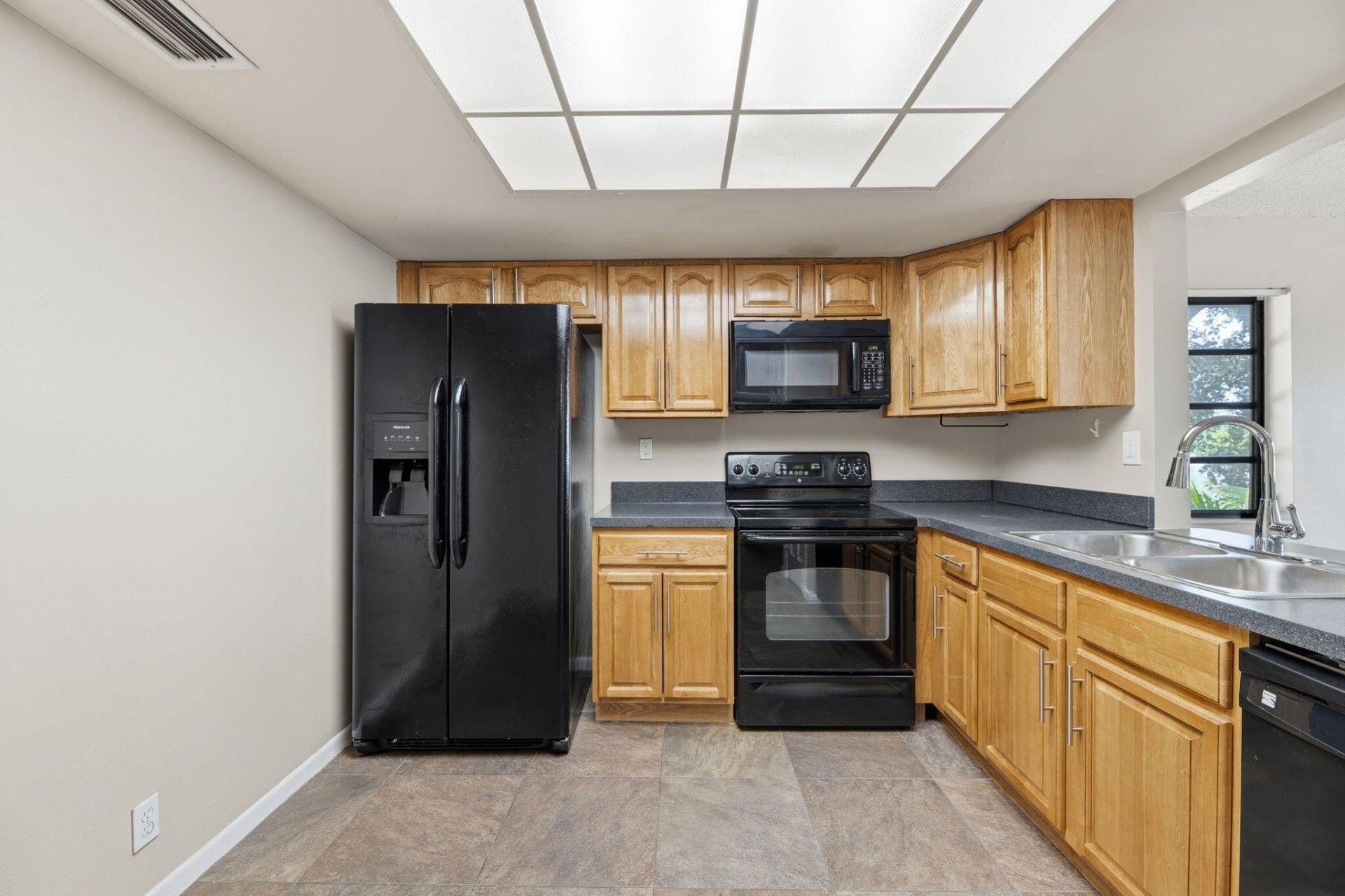 1769 NE 40th Place, Unit 506, Pompano Beach, FL 33064 Photo