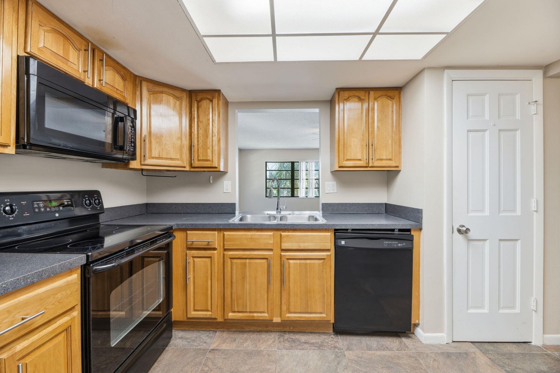 1769 NE 40th Place, Unit 506, Pompano Beach, FL 33064 Photo