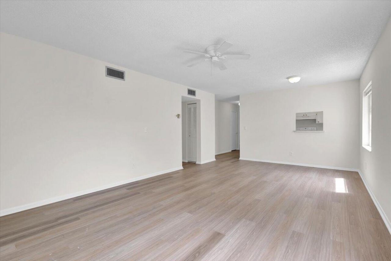 2950 SE Ocean Boulevard, Unit 14-1, Stuart, FL 34996 Photo