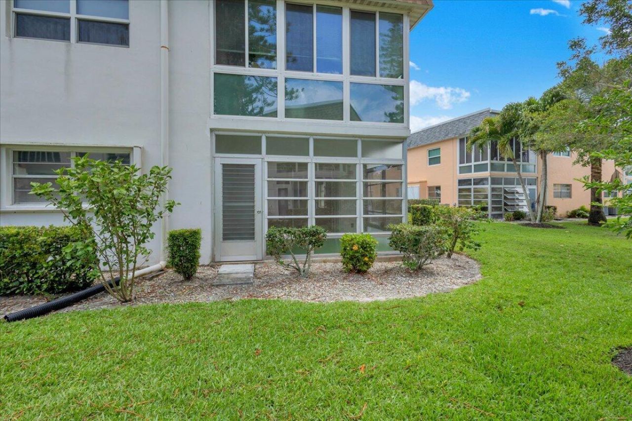 2950 SE Ocean Boulevard, Unit 14-1, Stuart, FL 34996 Photo
