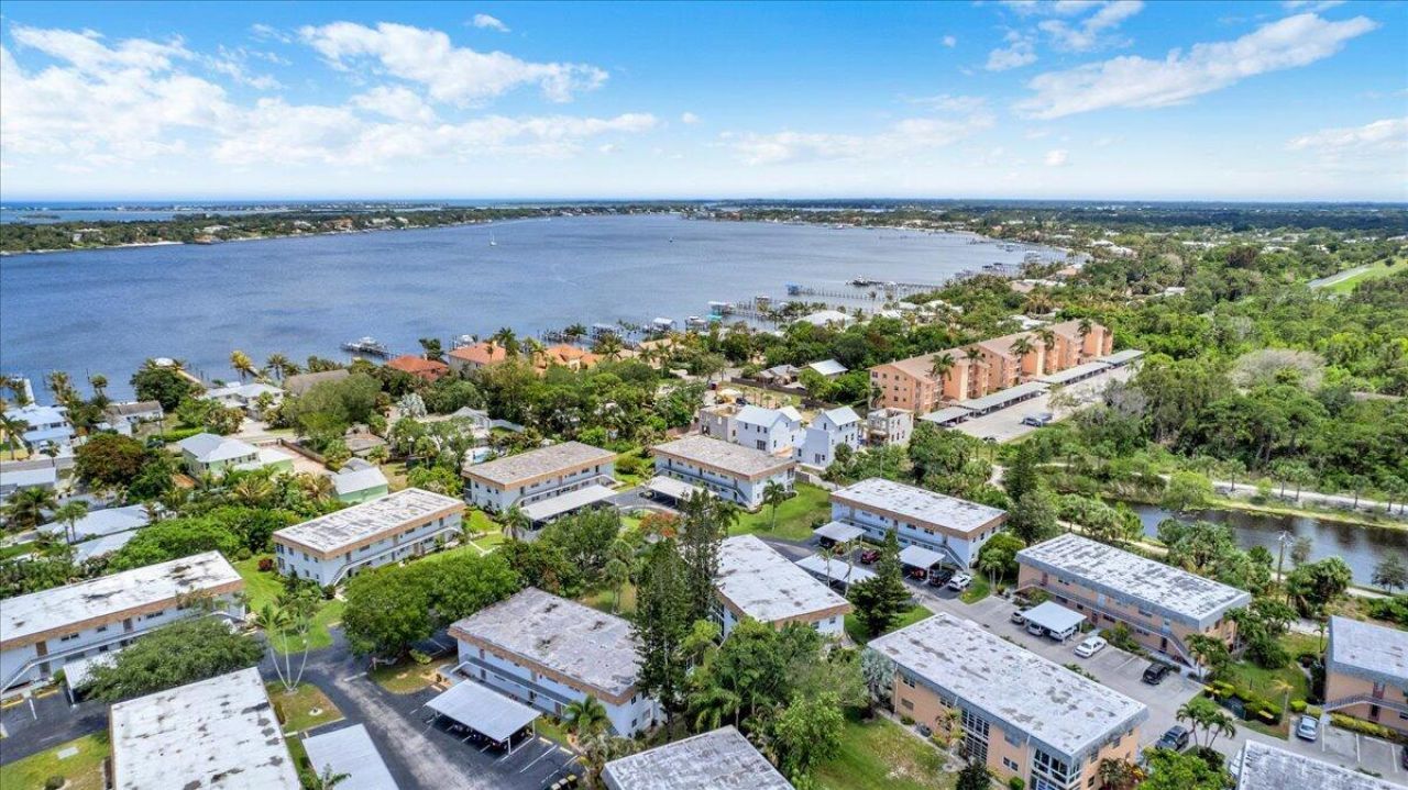 2950 SE Ocean Boulevard, Unit 14-1, Stuart, FL 34996 Photo