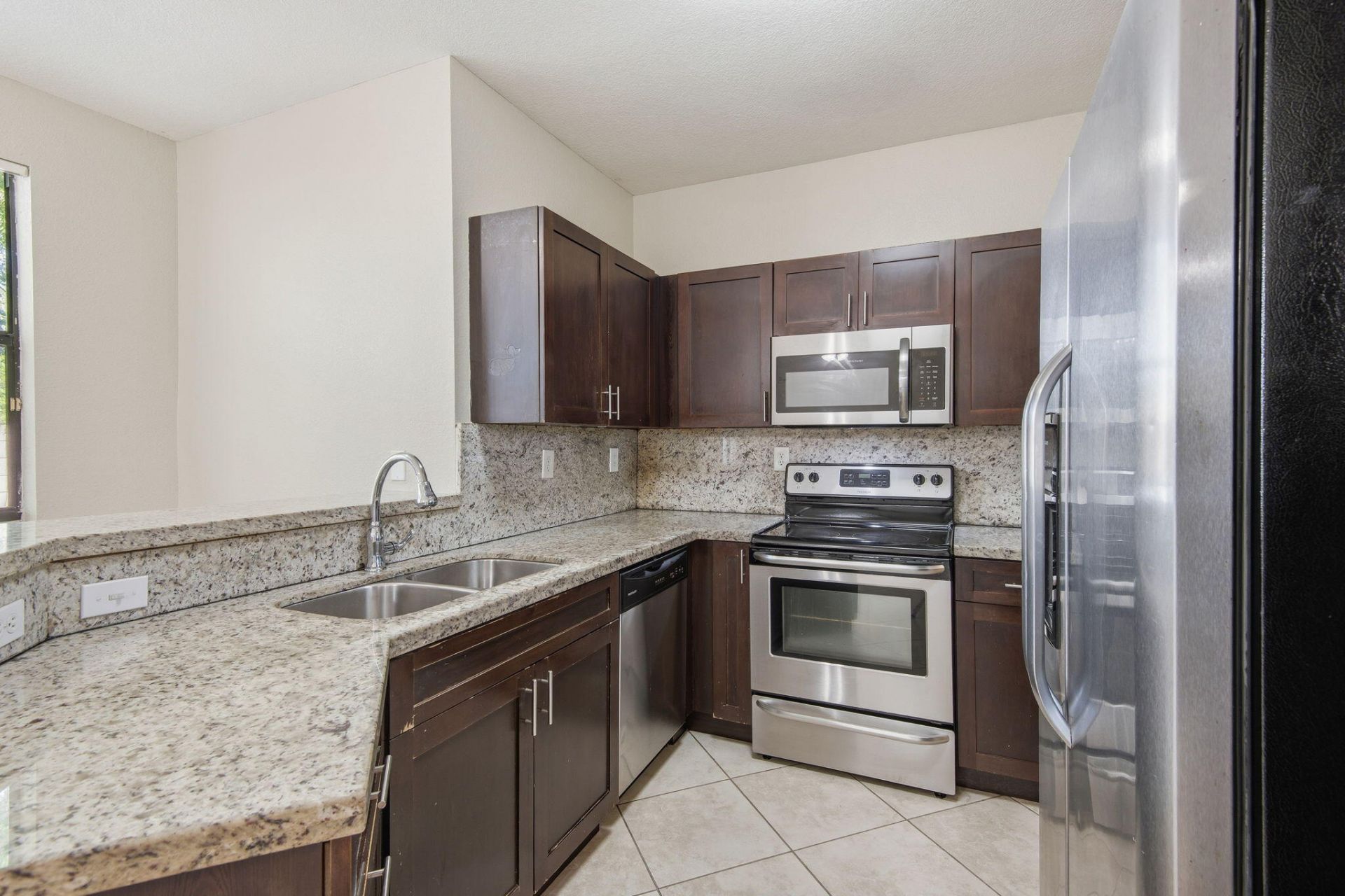 3720 SW 69th Avenue, Unit 3720, Miami, FL 33155 Photo