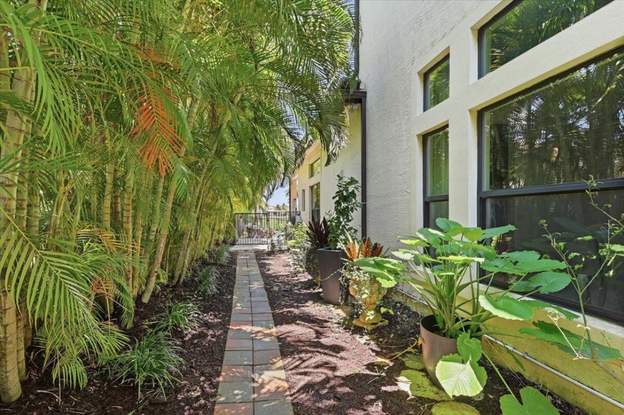 9769 Bozzano Drive, Delray Beach, FL 33446 Photo