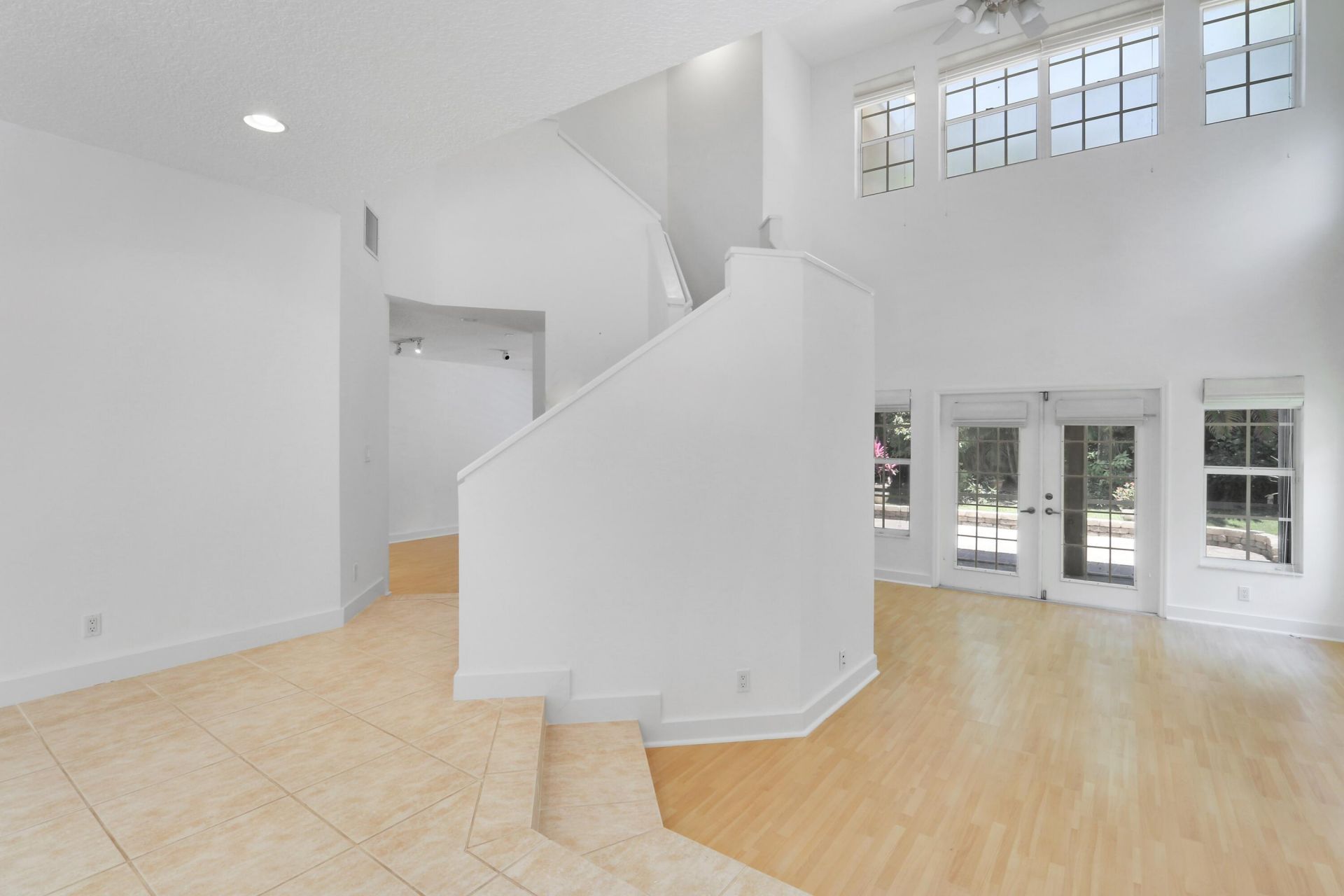 12 Grand Bay Circle, Juno Beach, FL 33408 Photo