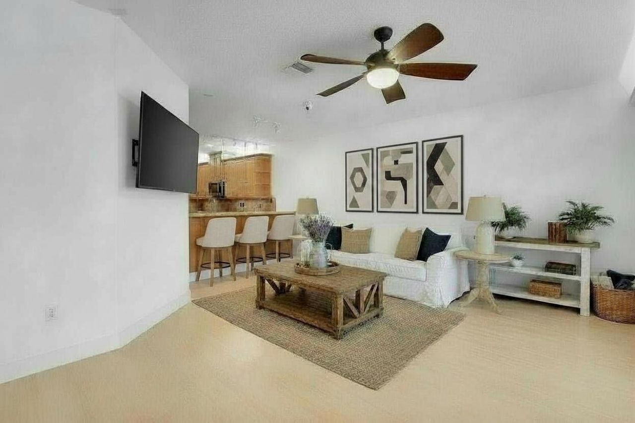 12 Grand Bay Circle, Juno Beach, FL 33408 Photo