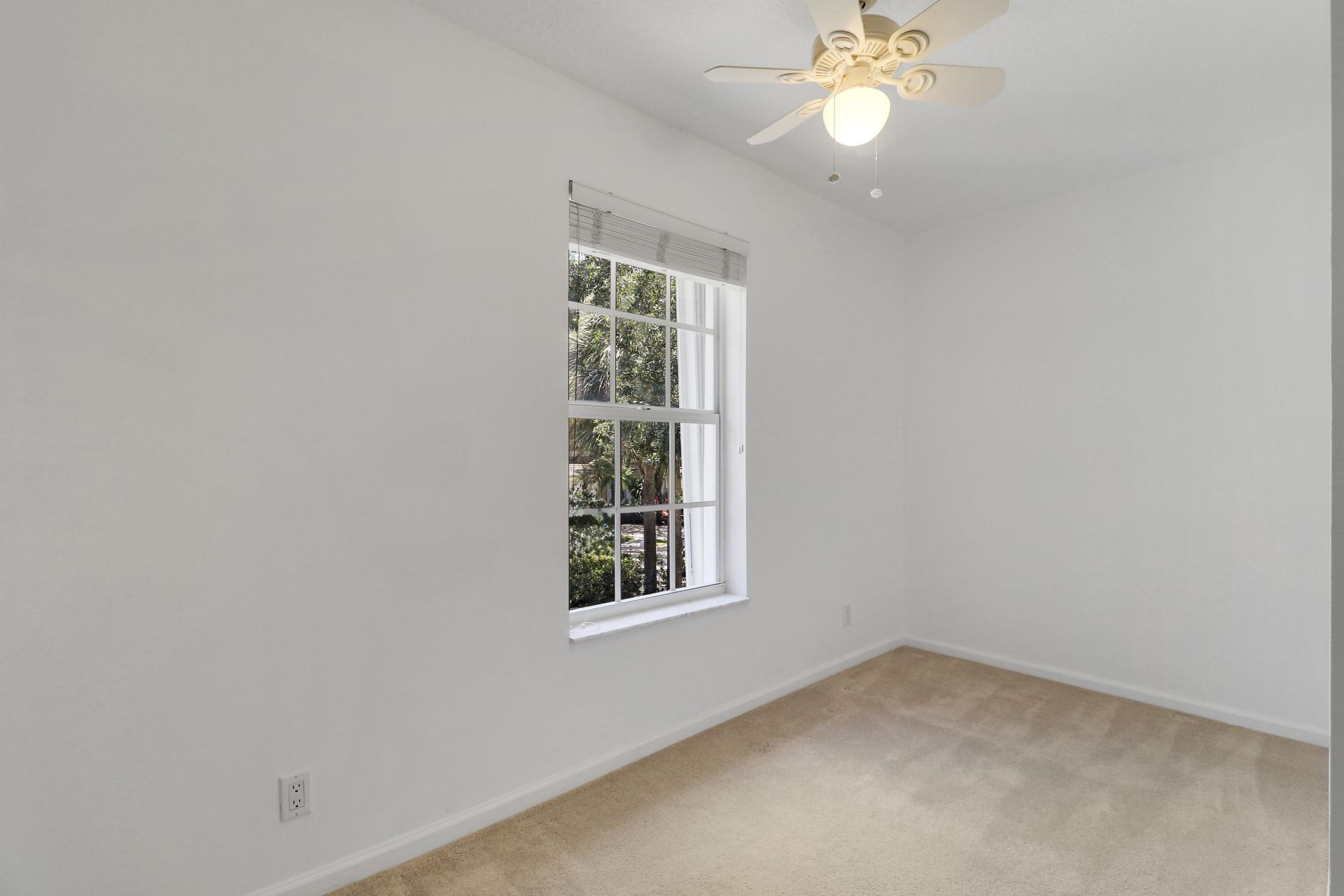 12 Grand Bay Circle, Juno Beach, FL 33408 Photo