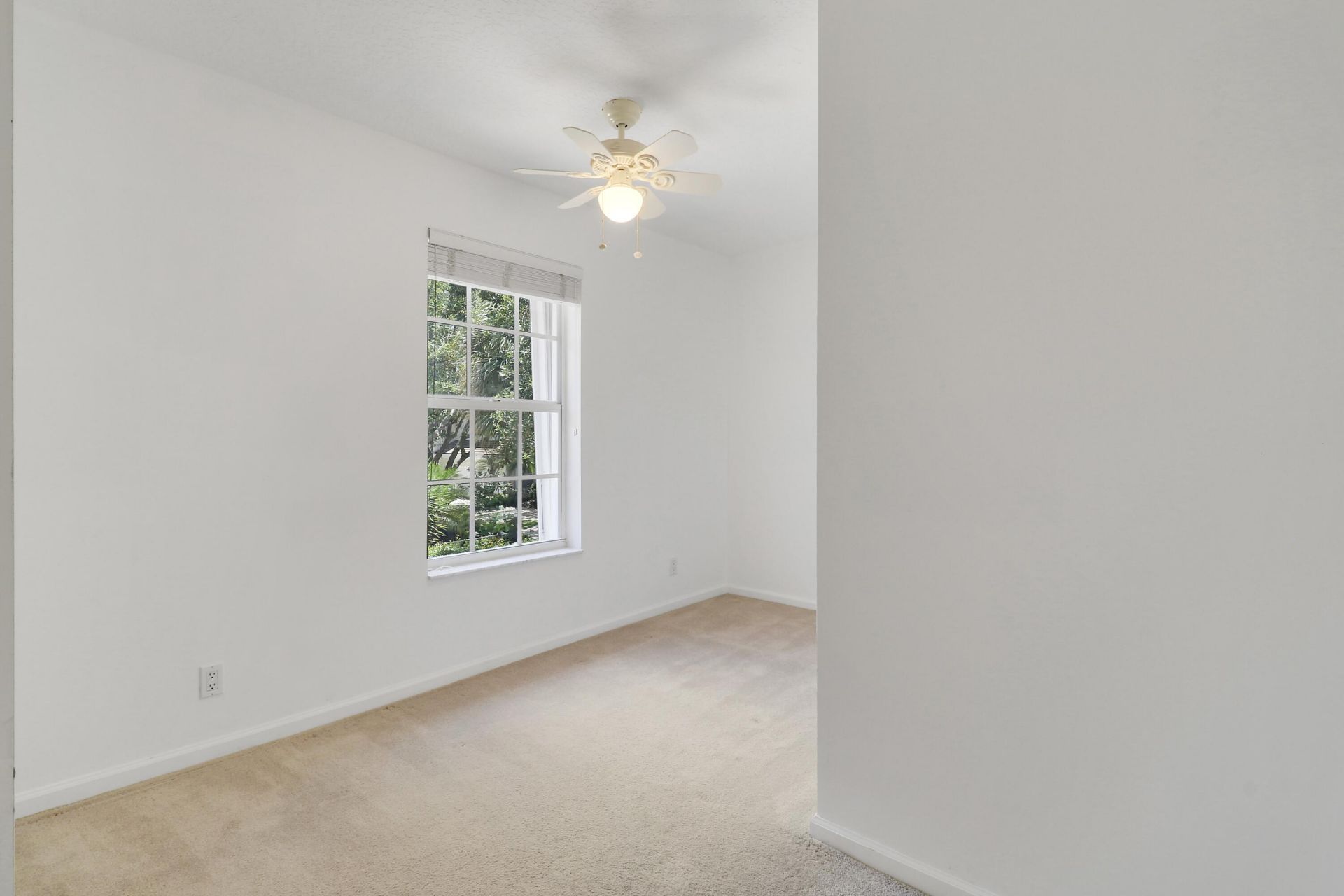 12 Grand Bay Circle, Juno Beach, FL 33408 Photo