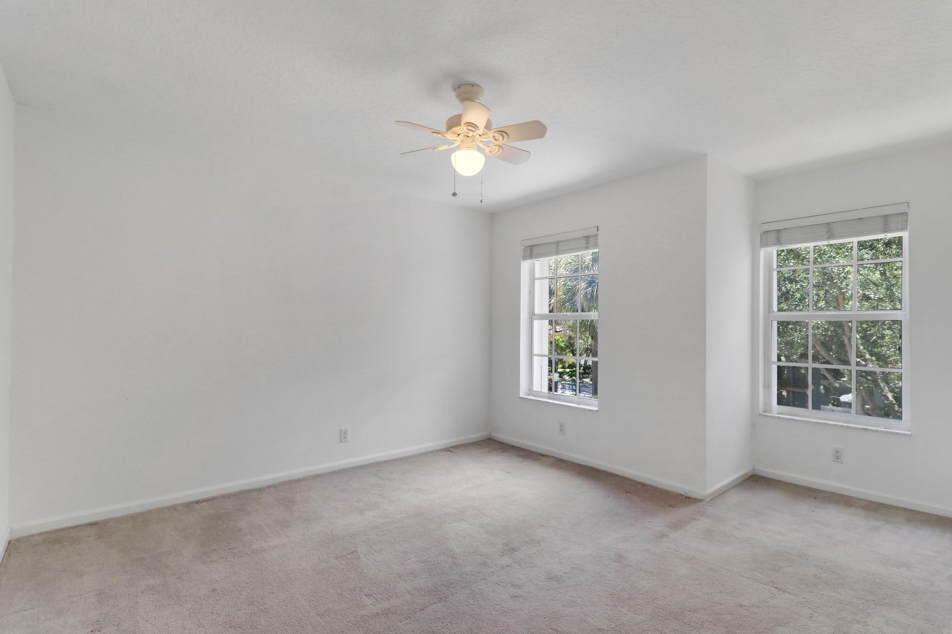 12 Grand Bay Circle, Juno Beach, FL 33408 Photo