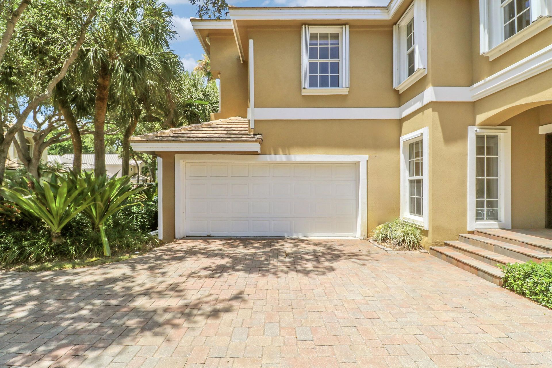 12 Grand Bay Circle, Juno Beach, FL 33408 Photo