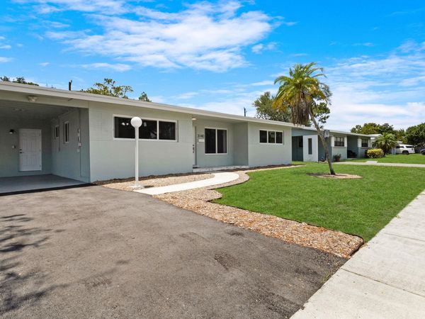 3140 SW 21st Street, Fort Lauderdale, FL 33312