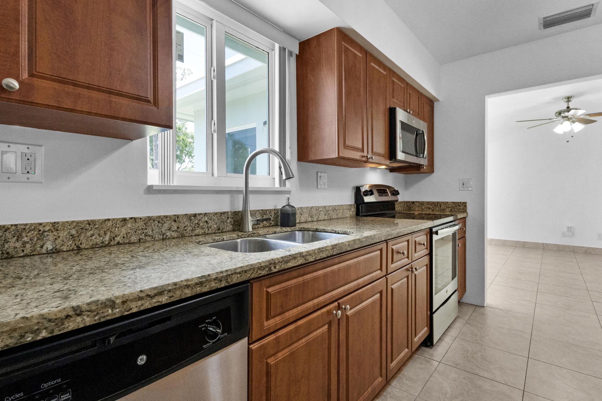 3140 SW 21st Street, Fort Lauderdale, FL 33312 Photo