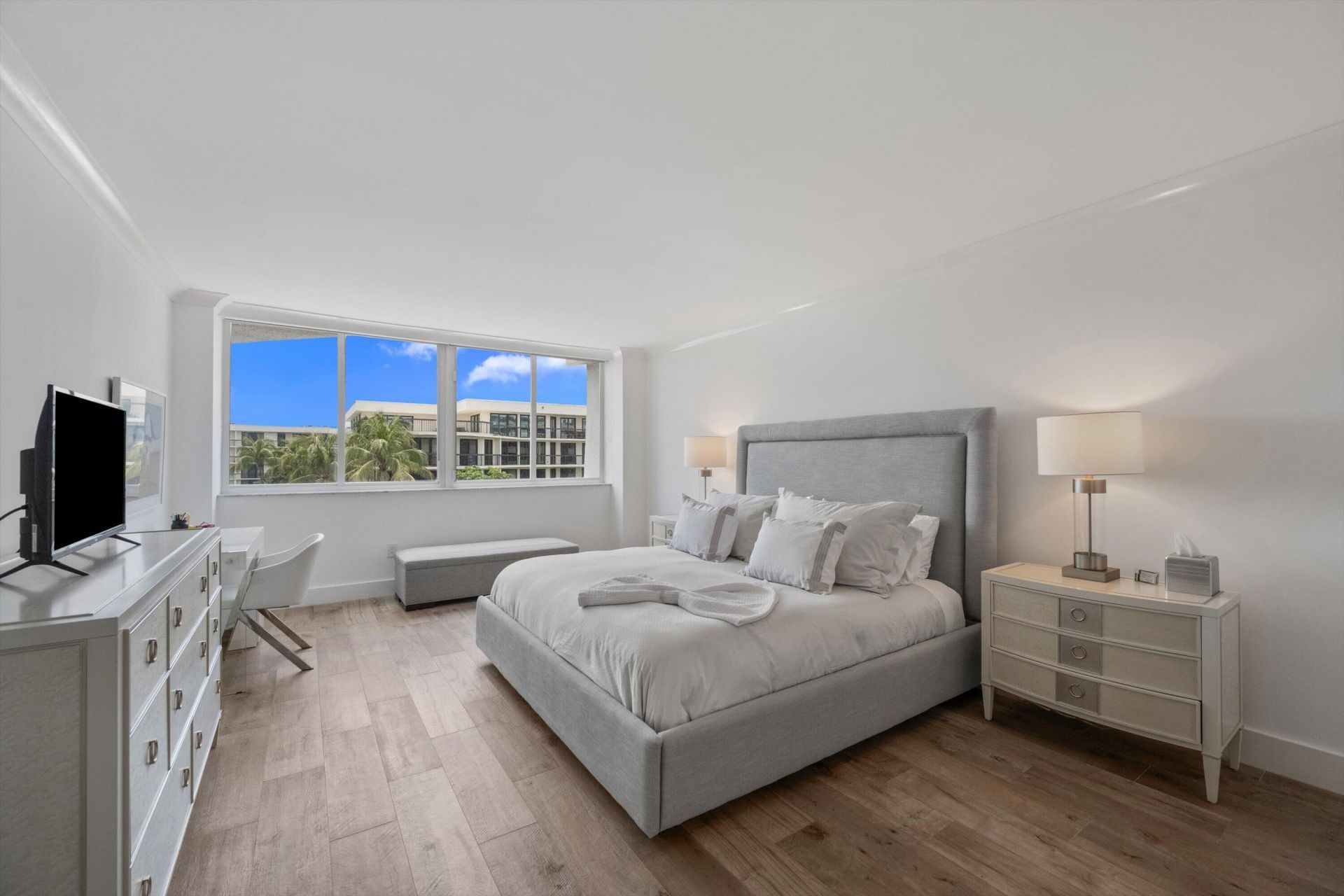2773 S Ocean Boulevard, Unit 410, Palm Beach, FL 33480 Photo
