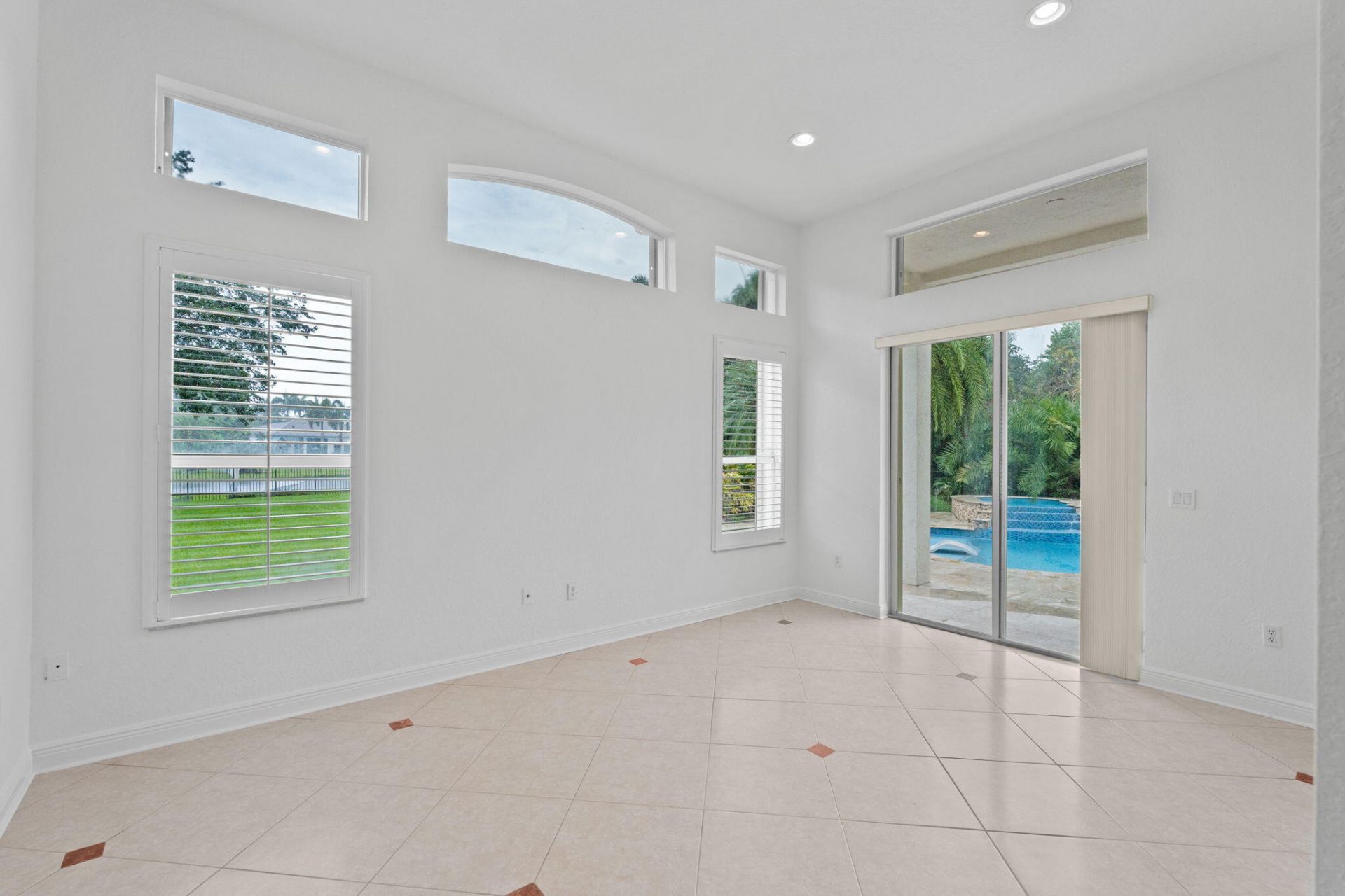 10251 N Lake Vista Circle, Davie, FL 33328 Photo