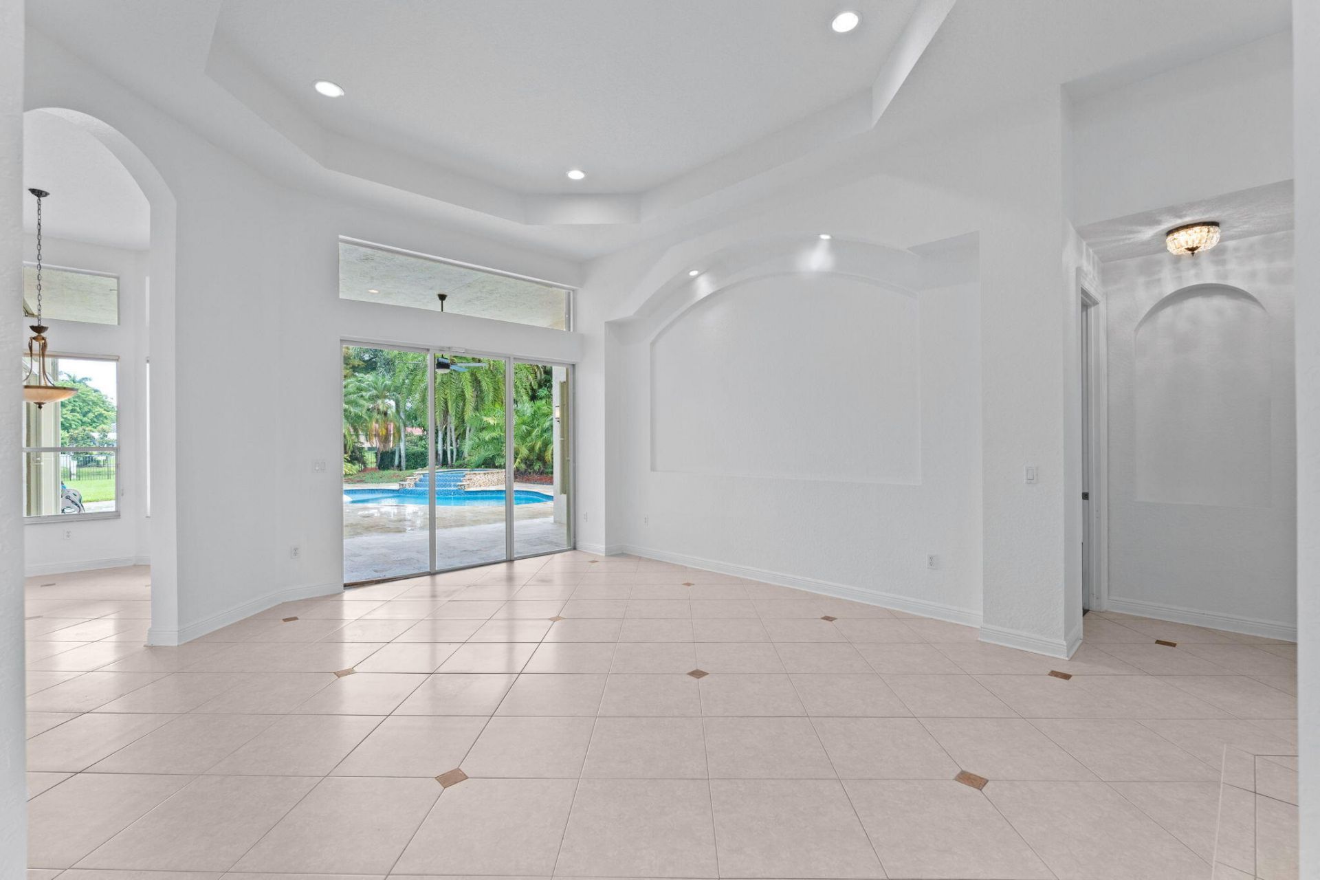 10251 N Lake Vista Circle, Davie, FL 33328 Photo