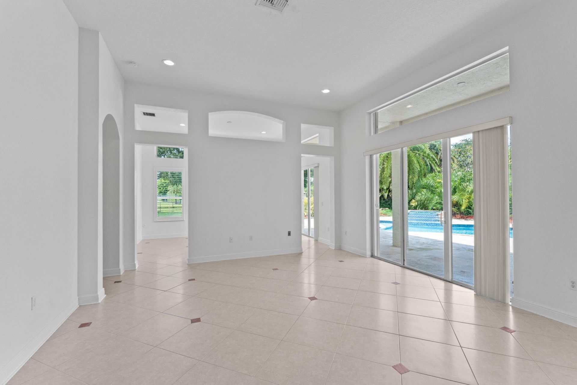 10251 N Lake Vista Circle, Davie, FL 33328 Photo
