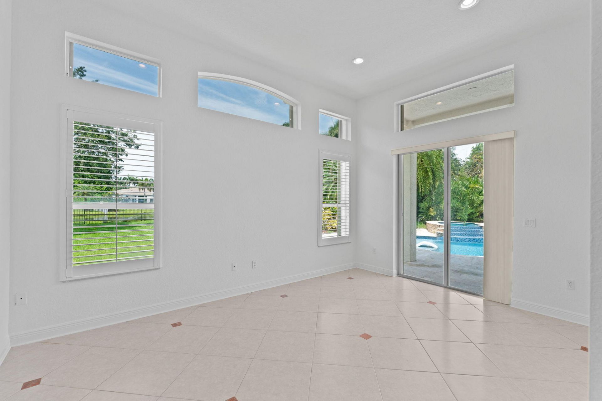 10251 N Lake Vista Circle, Davie, FL 33328 Photo