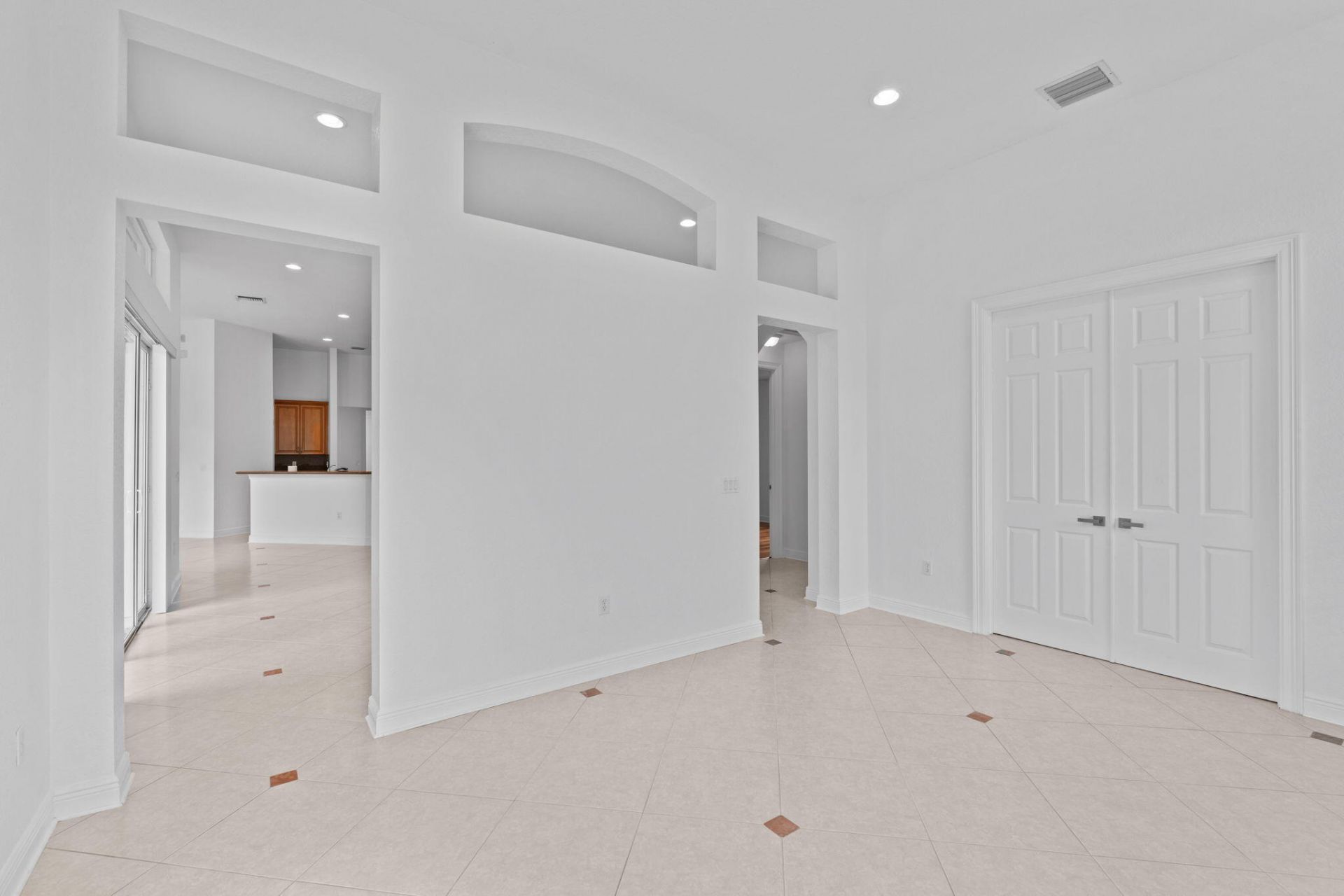 10251 N Lake Vista Circle, Davie, FL 33328 Photo