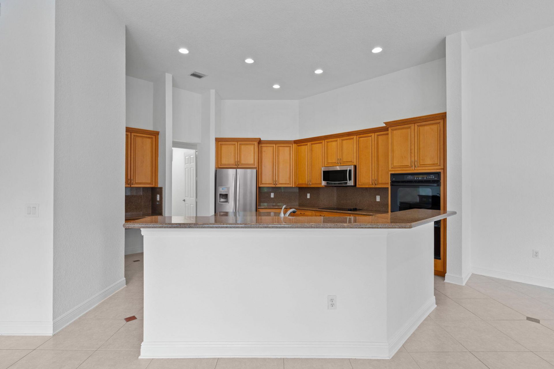 10251 N Lake Vista Circle, Davie, FL 33328 Photo