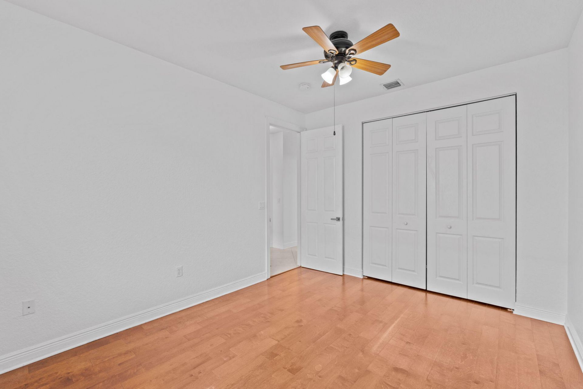 10251 N Lake Vista Circle, Davie, FL 33328 Photo