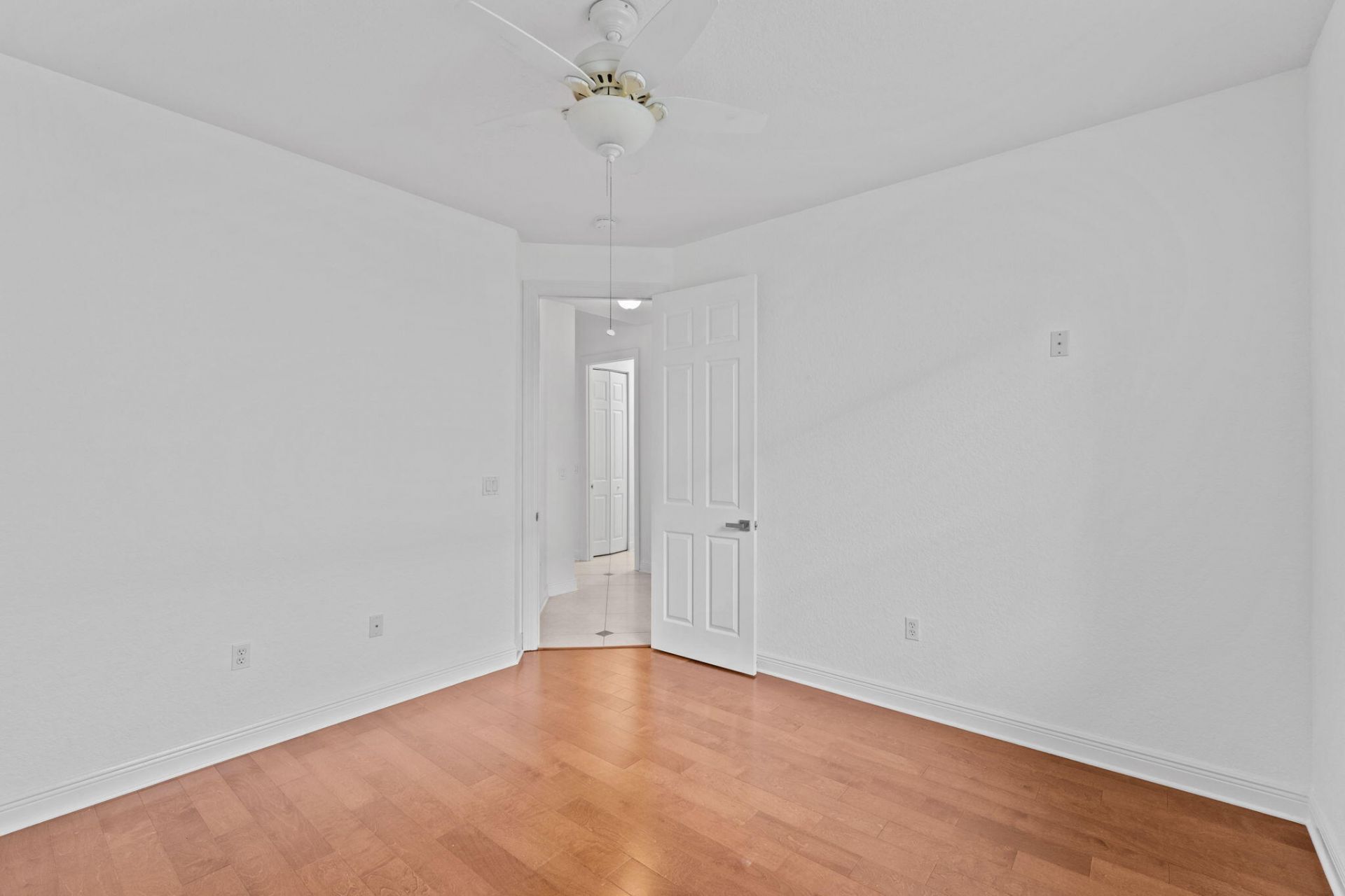 10251 N Lake Vista Circle, Davie, FL 33328 Photo