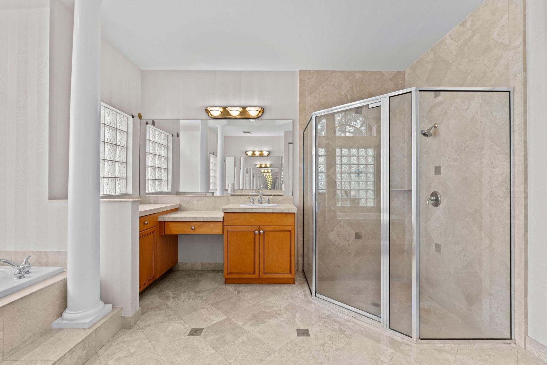 10251 N Lake Vista Circle, Davie, FL 33328 Photo