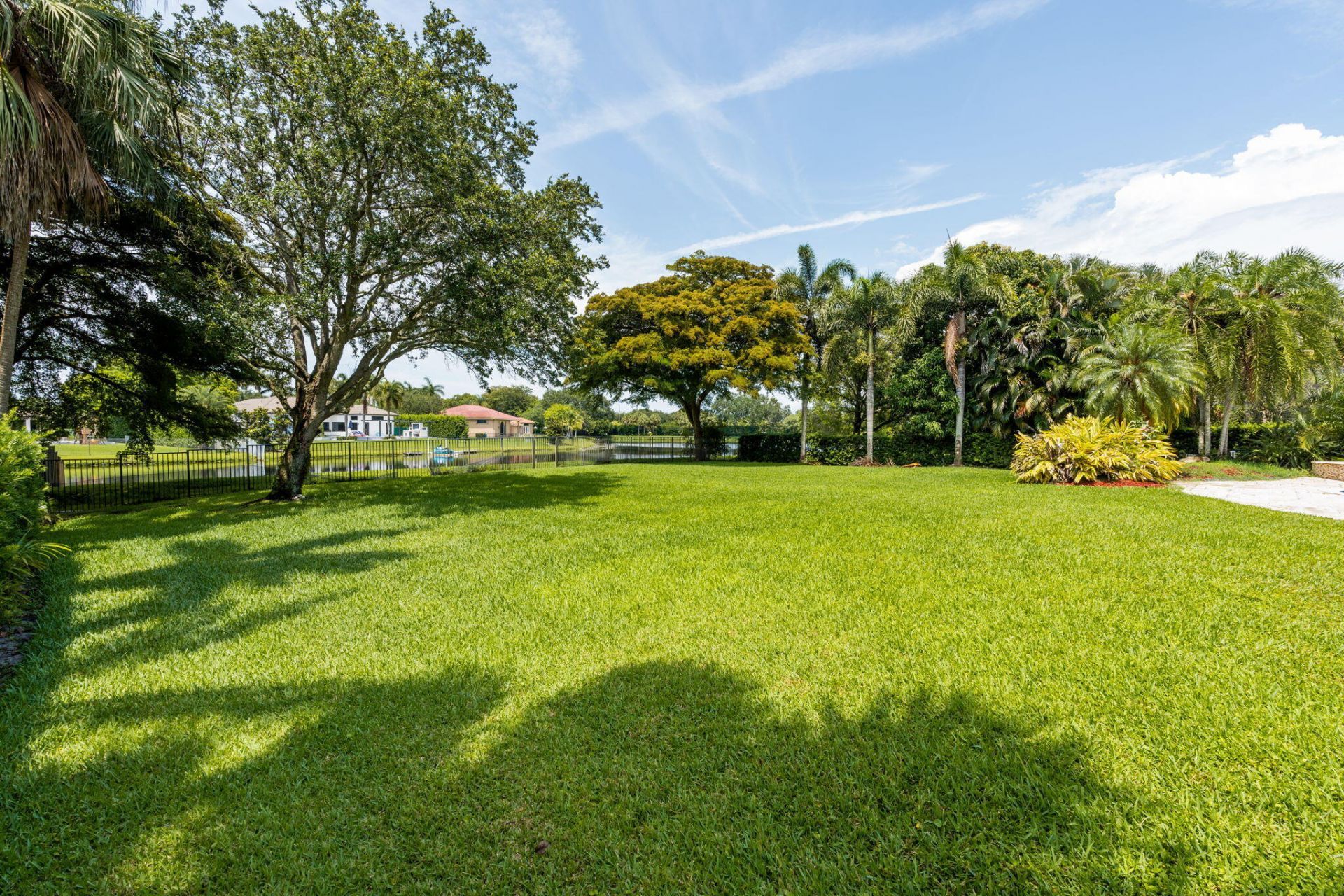 10251 N Lake Vista Circle, Davie, FL 33328 Photo