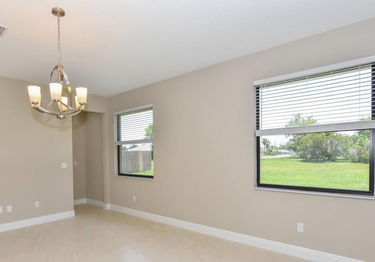 5831 NW West Dooley, Port Saint Lucie, FL 34986 Photo