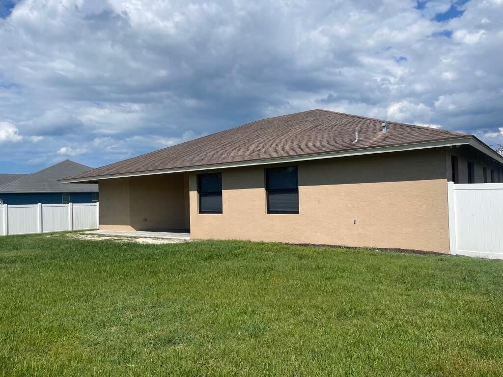 5831 NW West Dooley, Port Saint Lucie, FL 34986 Photo