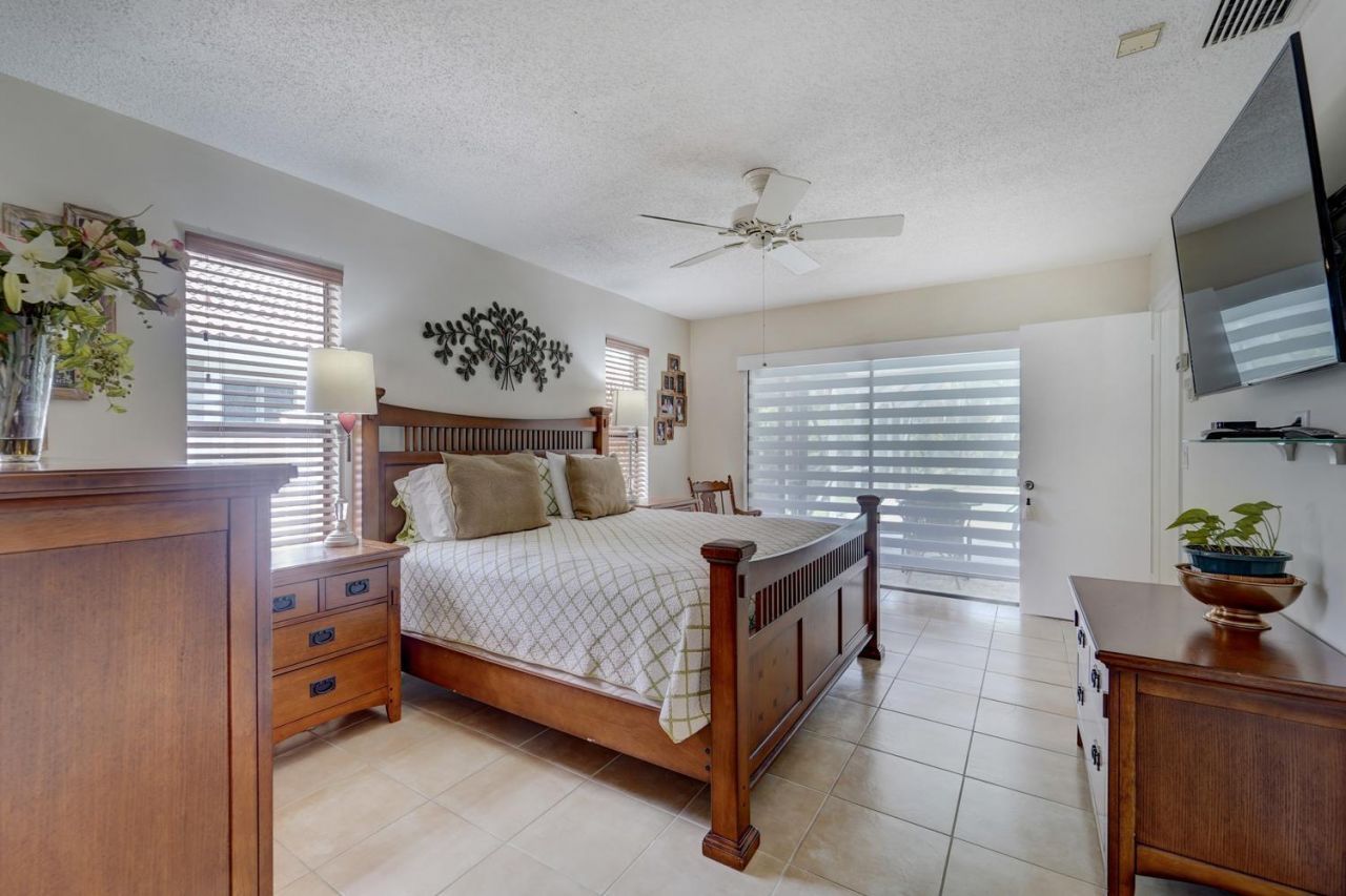1677 NW 111th Way, Coral Springs, FL 33071 Photo