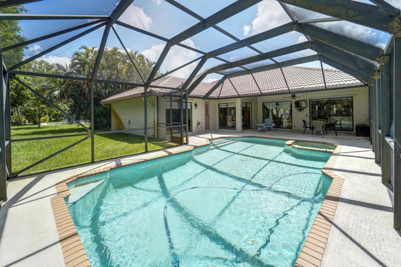 1677 NW 111th Way, Coral Springs, FL 33071 Photo