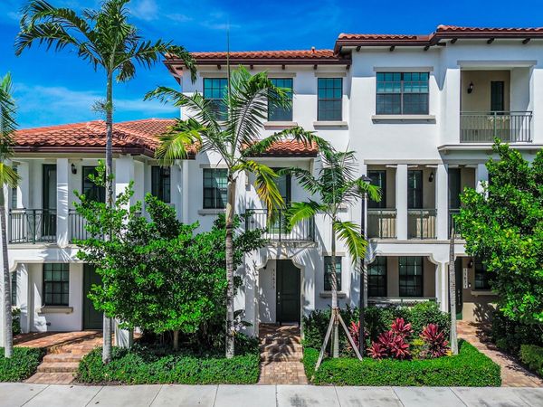 11675 SW 13th Court, Pembroke Pines, FL 33025
