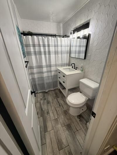 532 Foresteria Drive, West Palm Beach, FL 33403 Photo