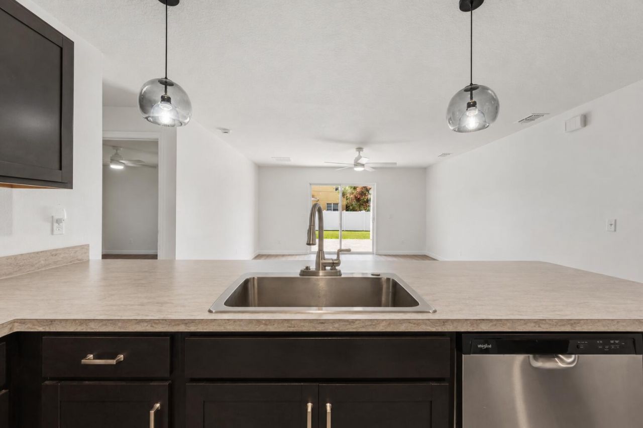 380 SW Donna Terrace, Port Saint Lucie, FL 34984 Photo