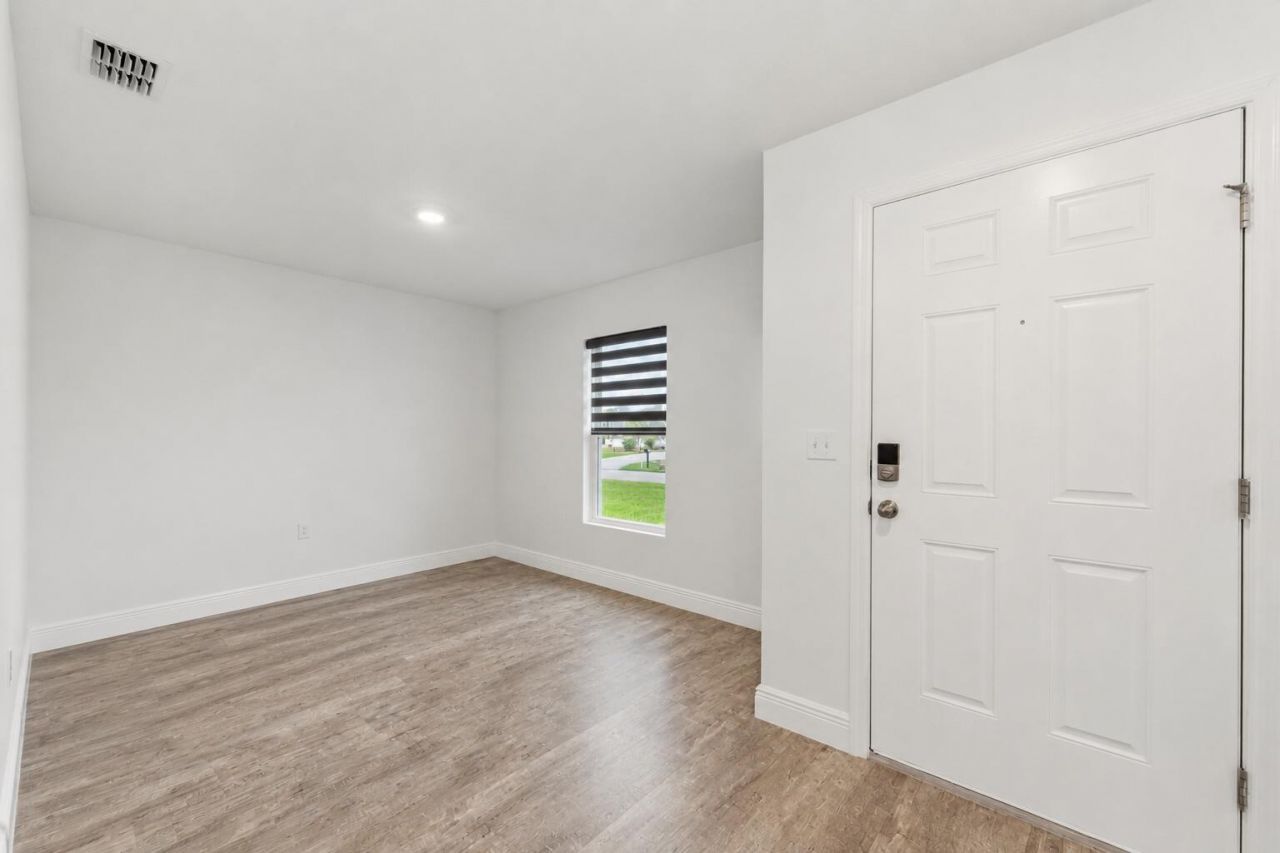 380 SW Donna Terrace, Port Saint Lucie, FL 34984 Photo