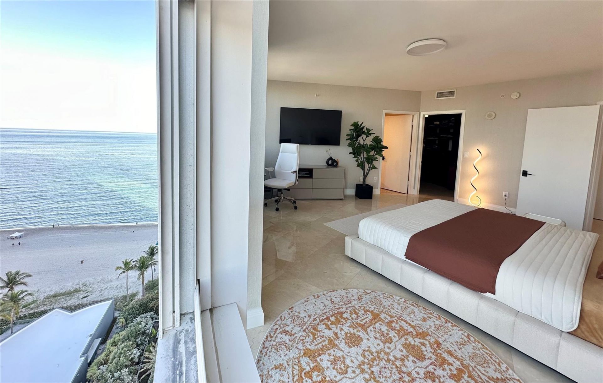 18201 Collins Avenue, Unit 1901, Sunny Isles Beach, FL 33160 Photo