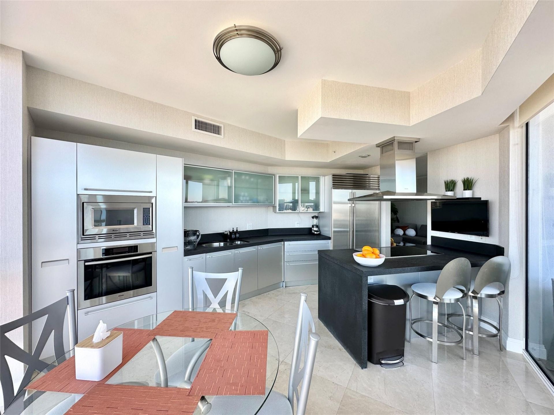 18201 Collins Avenue, Unit 1901, Sunny Isles Beach, FL 33160 Photo