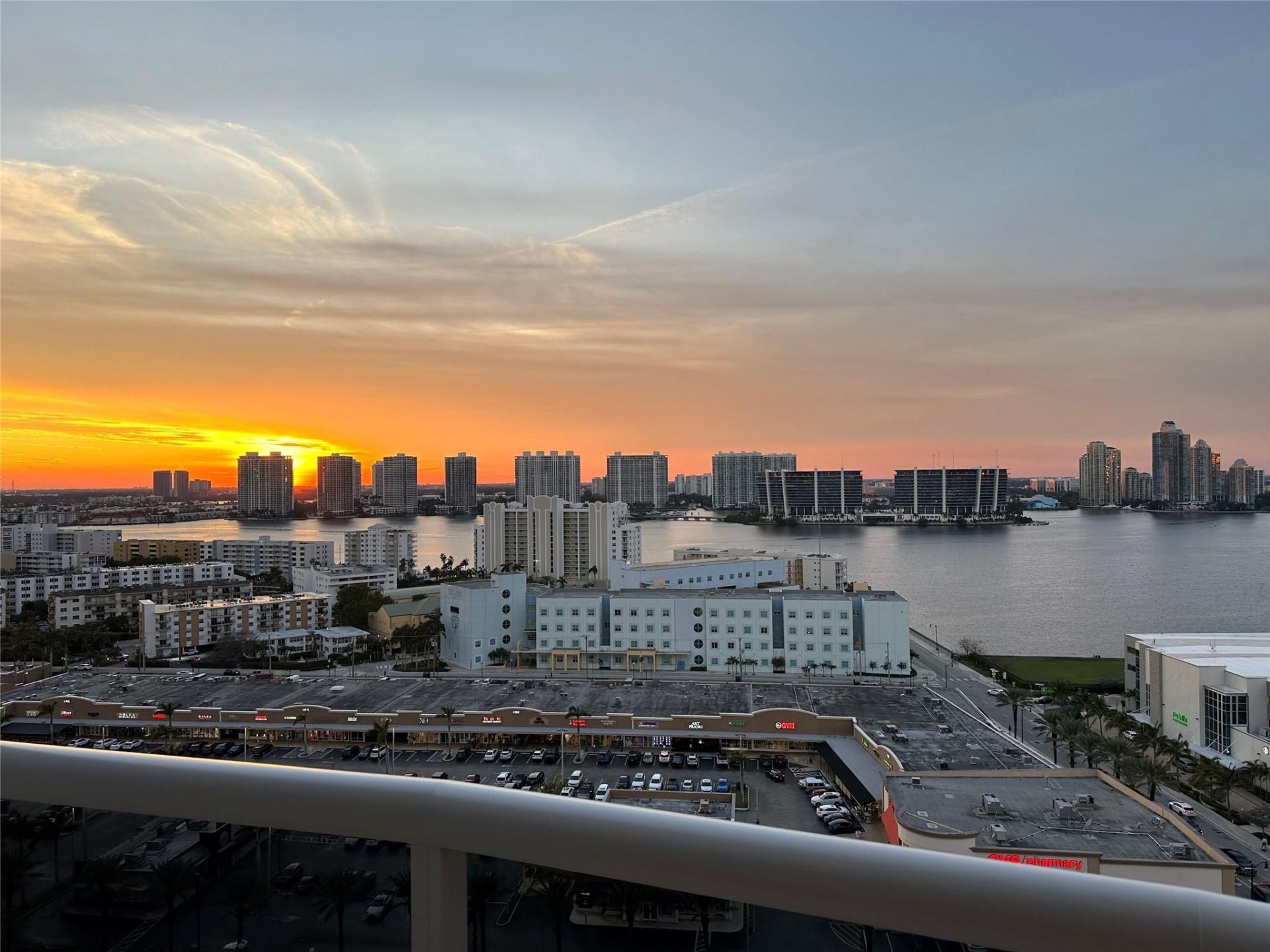 18201 Collins Avenue, Unit 1901, Sunny Isles Beach, FL 33160 Photo