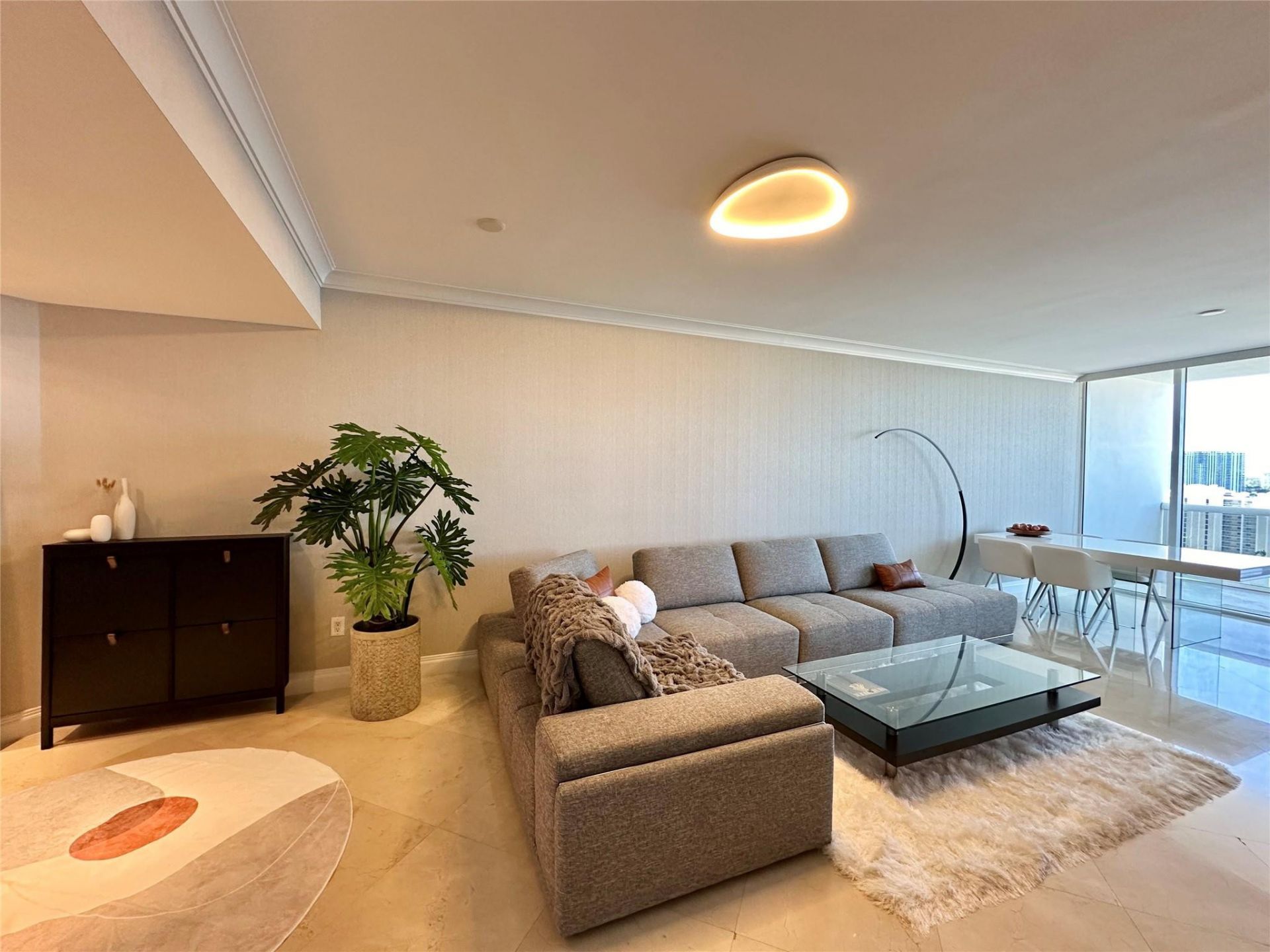 18201 Collins Avenue, Unit 1901, Sunny Isles Beach, FL 33160 Photo