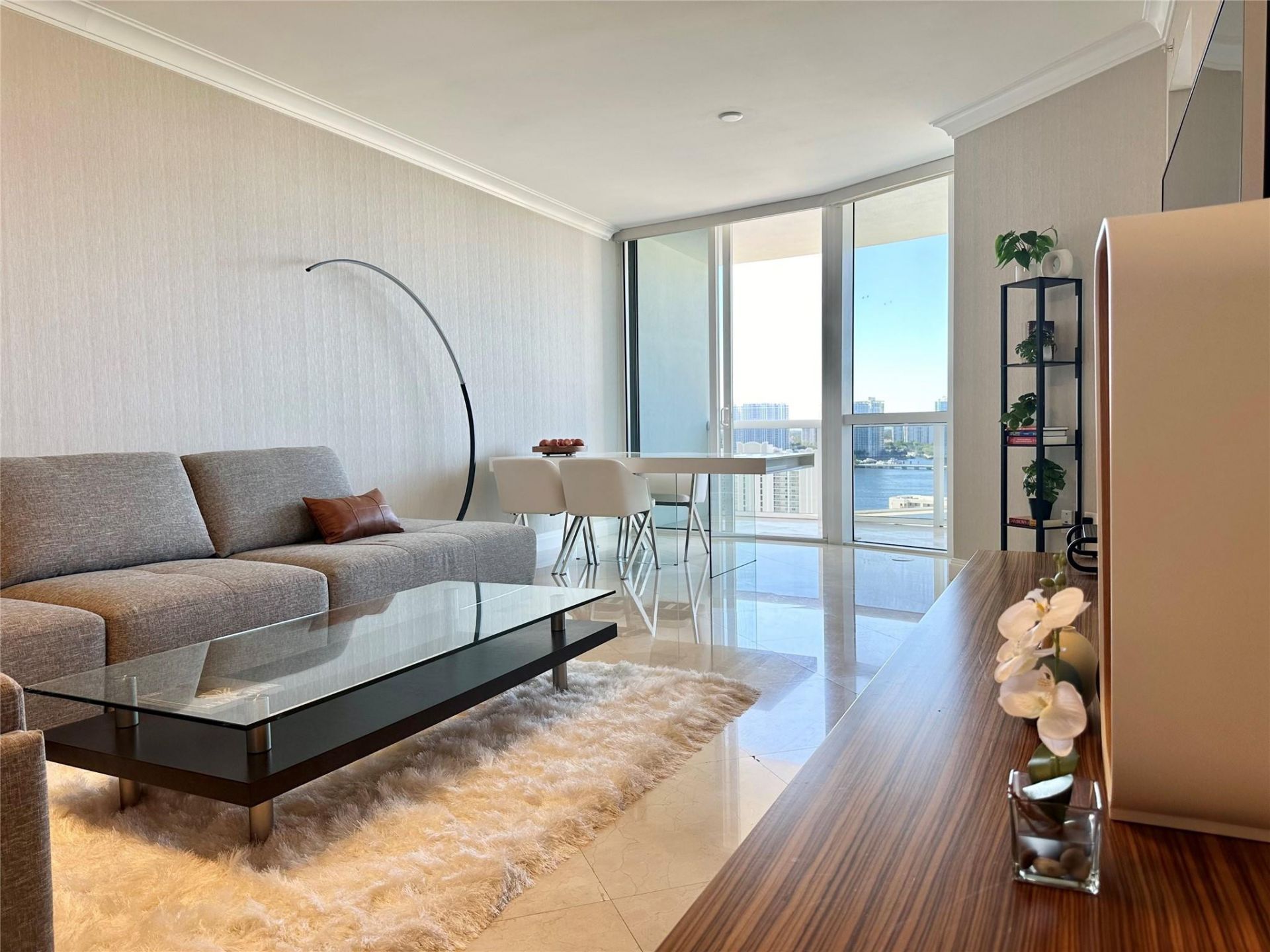 18201 Collins Avenue, Unit 1901, Sunny Isles Beach, FL 33160 Photo