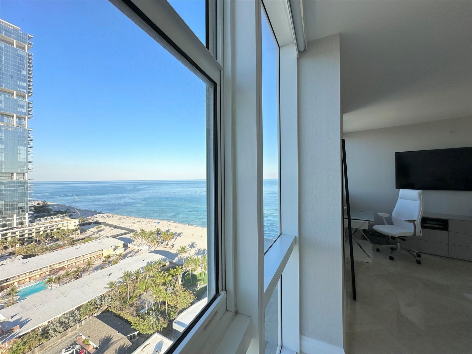 18201 Collins Avenue, Unit 1901, Sunny Isles Beach, FL 33160 Photo