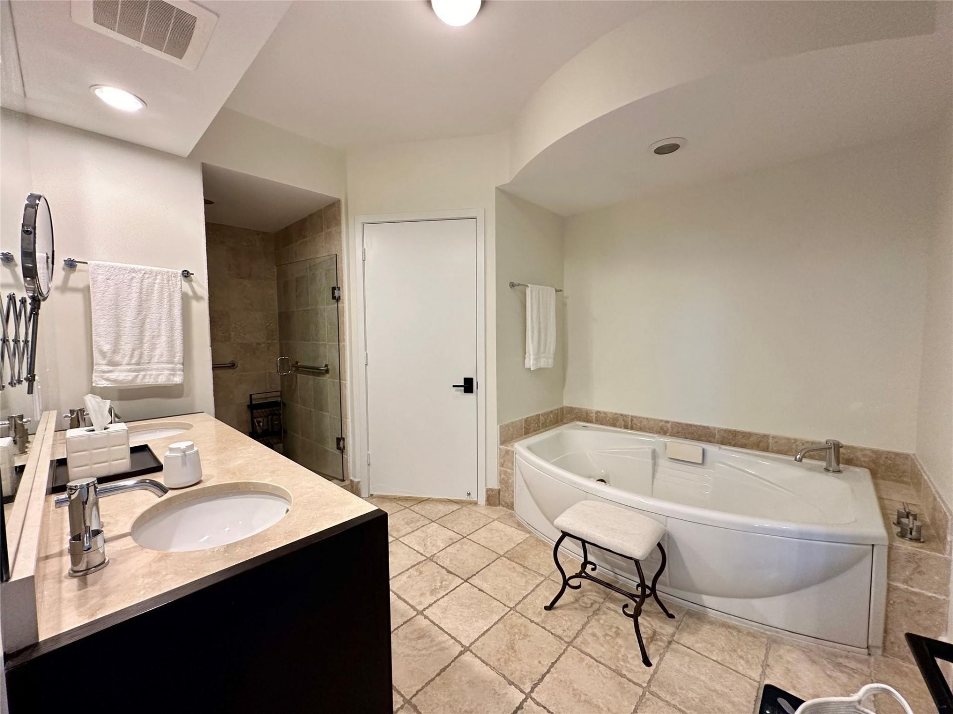 18201 Collins Avenue, Unit 1901, Sunny Isles Beach, FL 33160 Photo